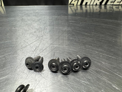 1997-2004 CORVETTE C5 FENDER T15 HARDWARE #N157