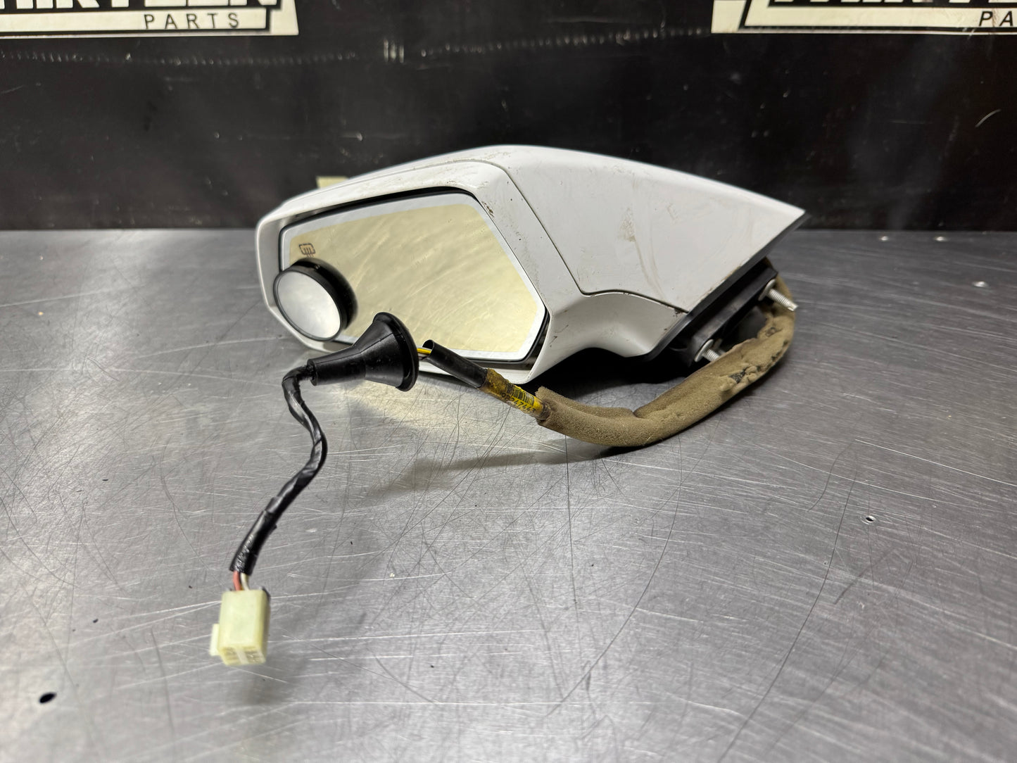 2010-2015 CAMARO HEATED LF DRIVER SIDE MIRROR WHITE #N740
