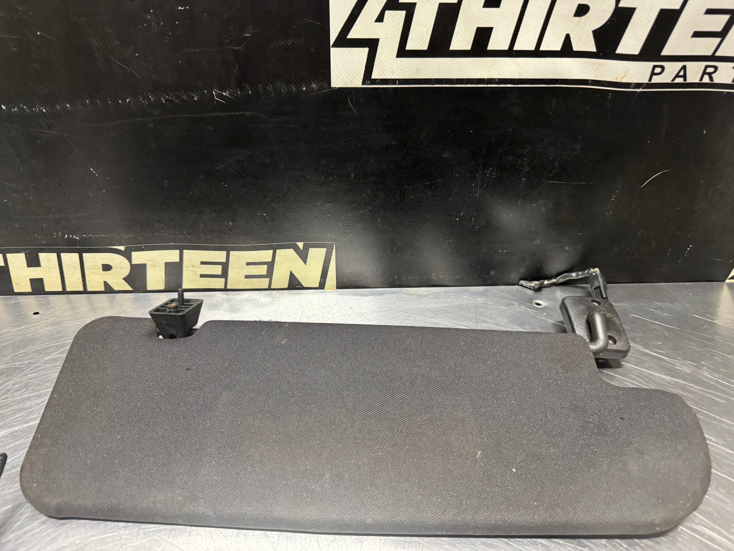 04-06 PONTIAC GTO SUN VISOR SET LH AND RH SIDE DRIVER AND PASSENGER SIDE #N302