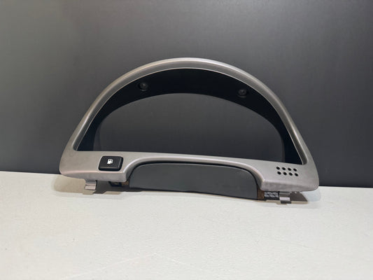 04-06 PONTIAC GTO CLUSTER BEZEL TRIM OEM #K9