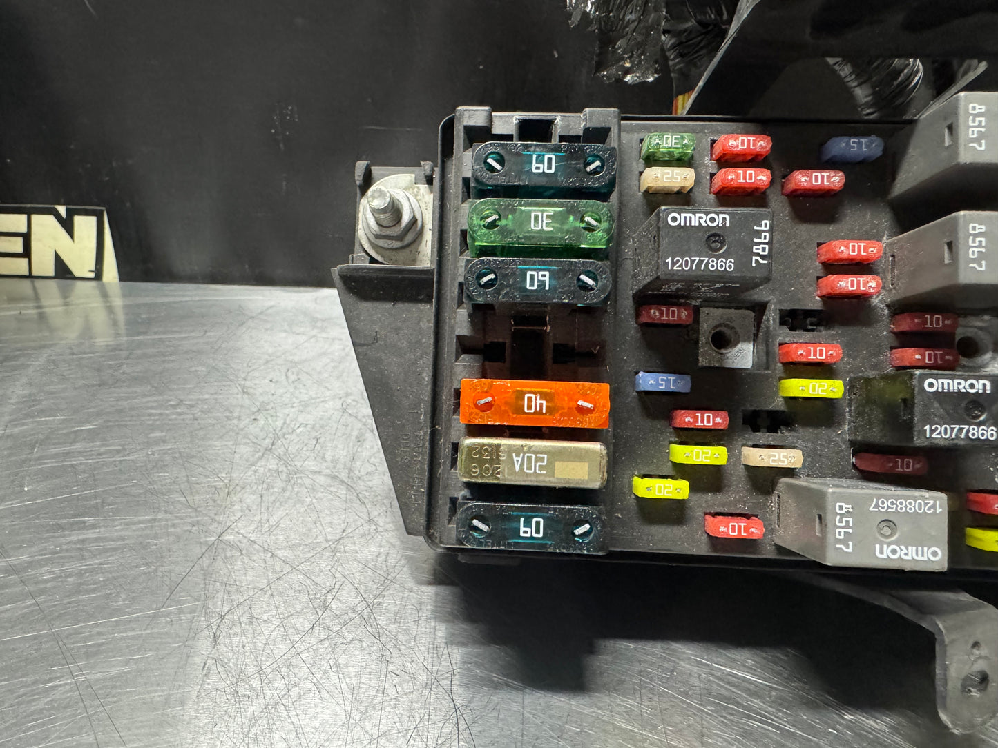 01-04 CORVETTE C5 INTERIOR FUSE RELAY BOX OEM 10443148 #N189