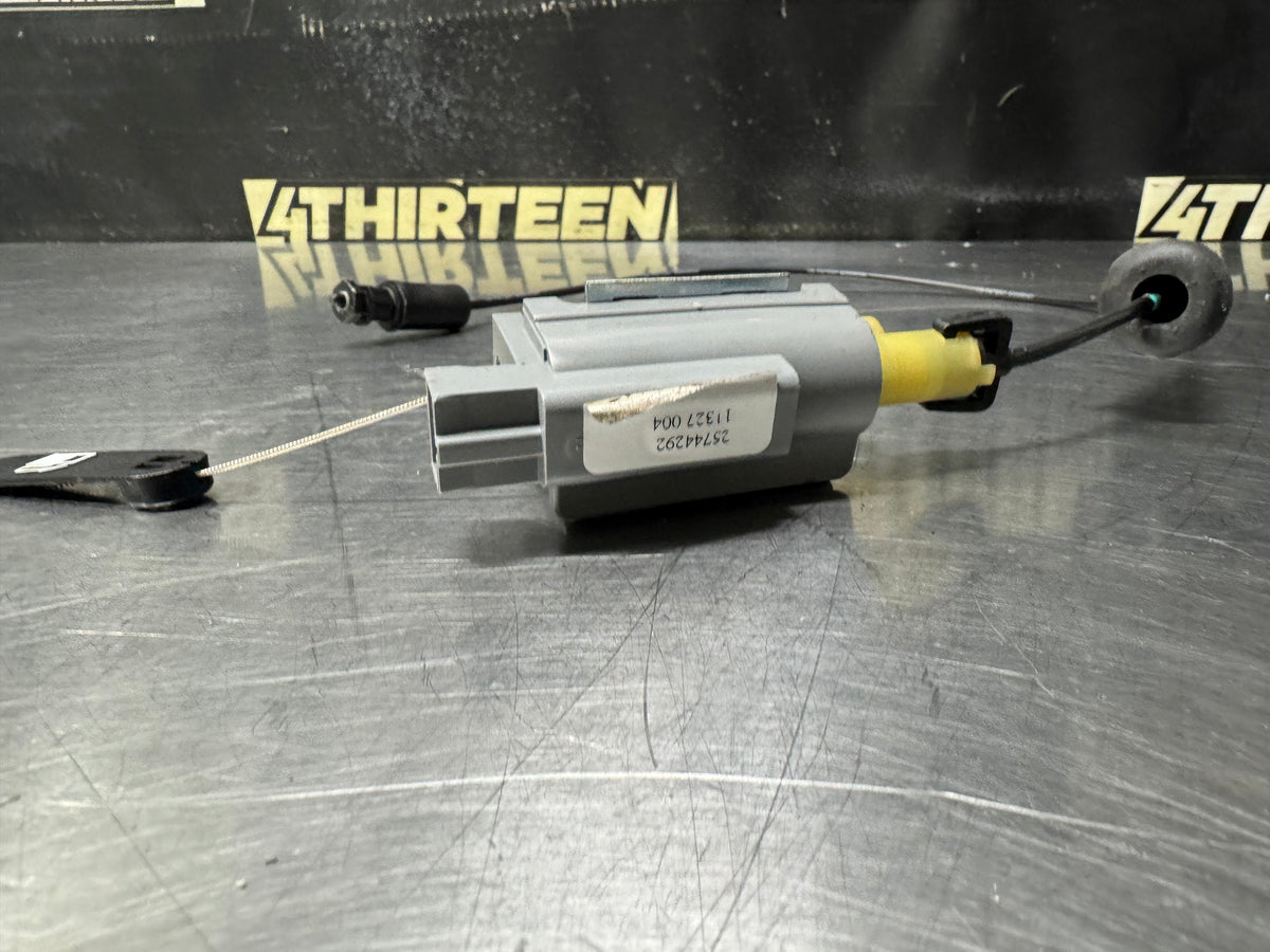 2005-2013 CORVETTE FUEL FILLER DOOR RELEASE SOLENOID LATCH NEW GM #X25