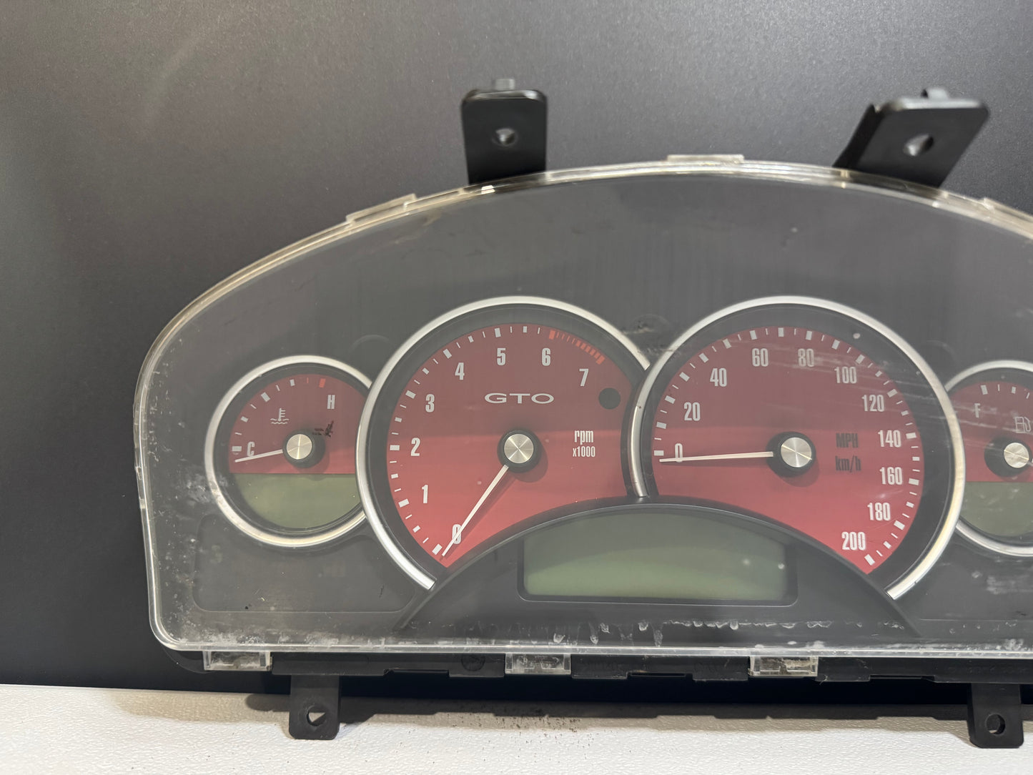 04-06 PONTIAC GTO INSTRUMENT GAUGE CLUSTER RED 92174647 OEM #K10