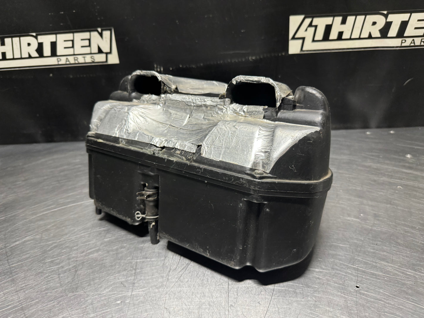 00-01 YAMAHA YZF R1 YZFR1 OEM AIRBOX AIR INTAKE FILTER BOX #N441