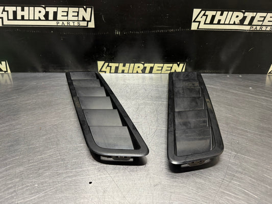2013 FORD MUSTANG GT HOOD VENT LOUVERS PAIR BLCK OEM #N649