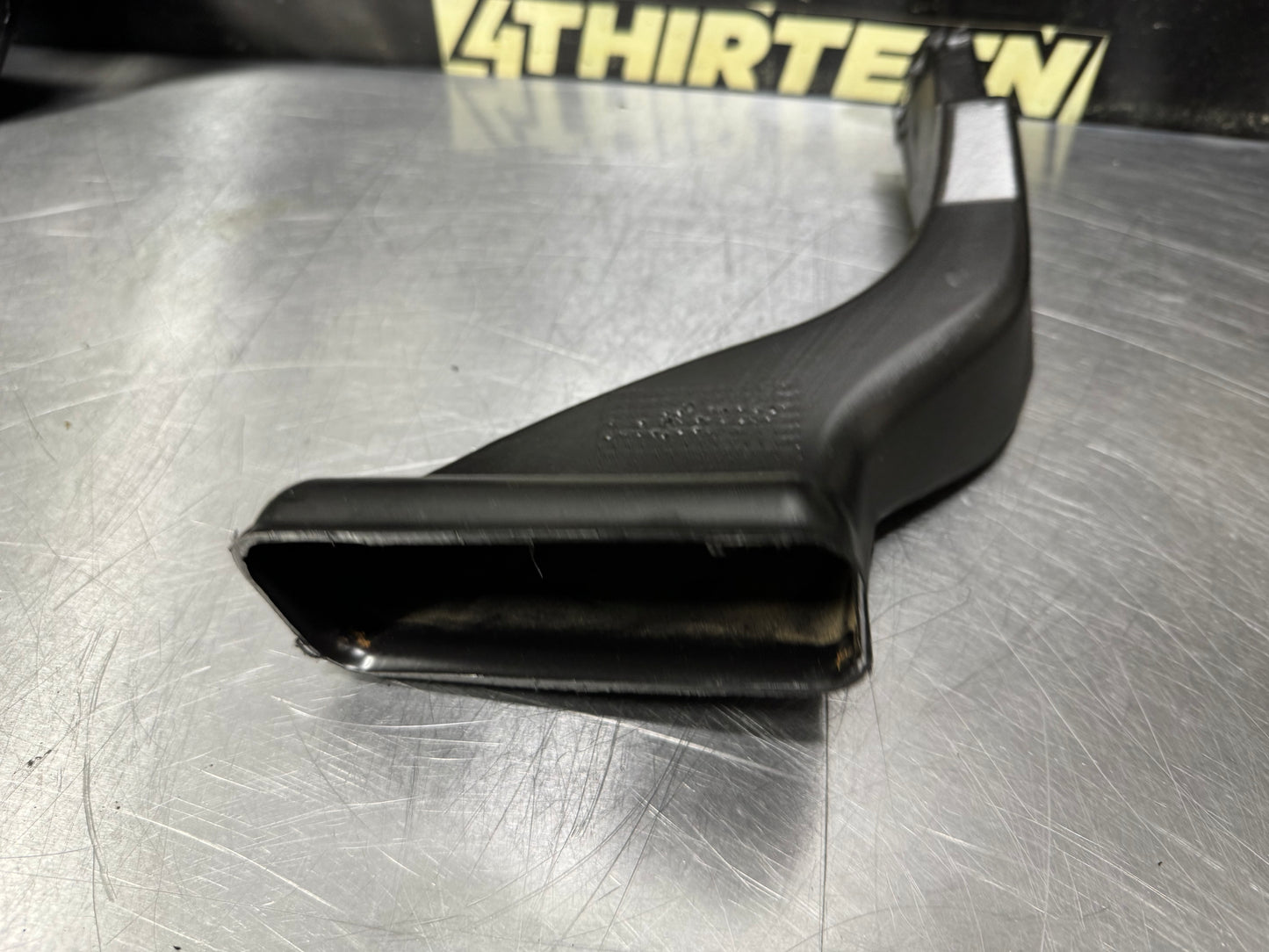 04-06 GTO AIR VENT BUNDLE #N745