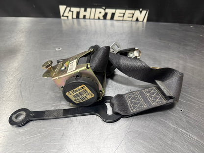 04-06 PONTIAC GTO RIGHT HAND SEATBELT WITH RETRACTOR OEM #L444