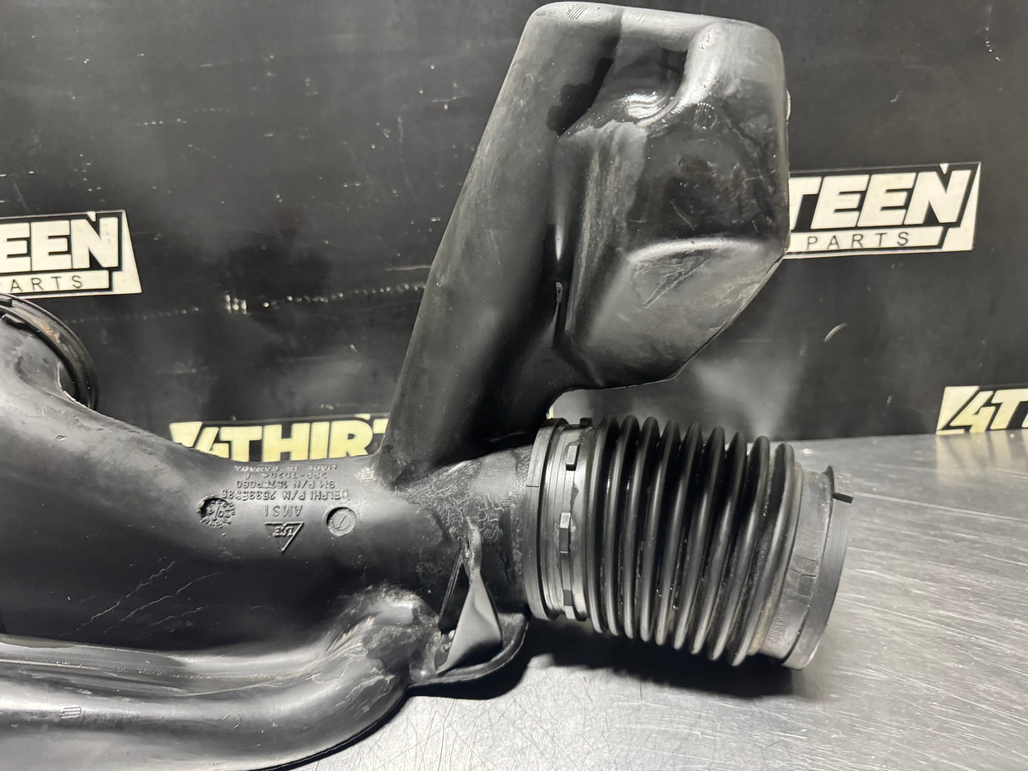 03-06 CHEVY SILVERADO GMC SIERRA AIR INTAKE DUCT TUBE 15679060 OEM #N442