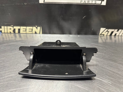 04-06 PONTIAC GTO CENTER CONSOLE LOWER COMPARTMENT #N136