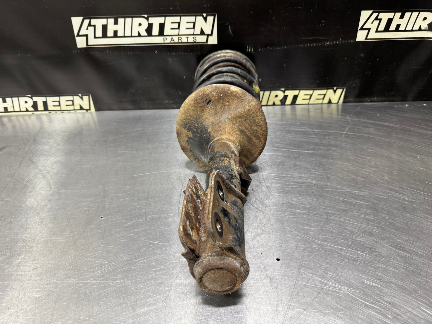 04 PONTIAC GTO LH DRIVER SIDE STRUT ASSEMBLY OEM #N697
