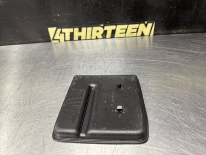 10-15 CHEVROLET CAMARO CENTER CONSOLE BEZEL RUBBER MAT 92216339 OEM #N972