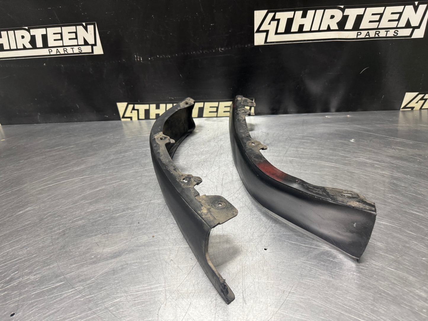 97-04 C5 CORVETTE LH RH FRONT BUMPER LOWER VALENCE SET OEM #N286