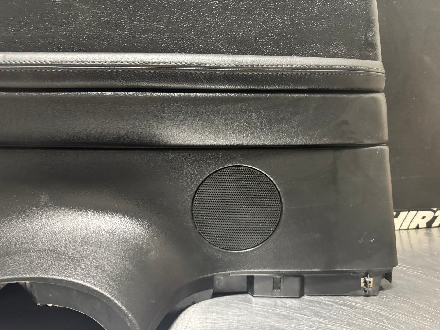 04-06 PONTIAC GTO LH REAR INTERIOR QUATER PANEL TRIM BLCK 9211961 OEM #N465