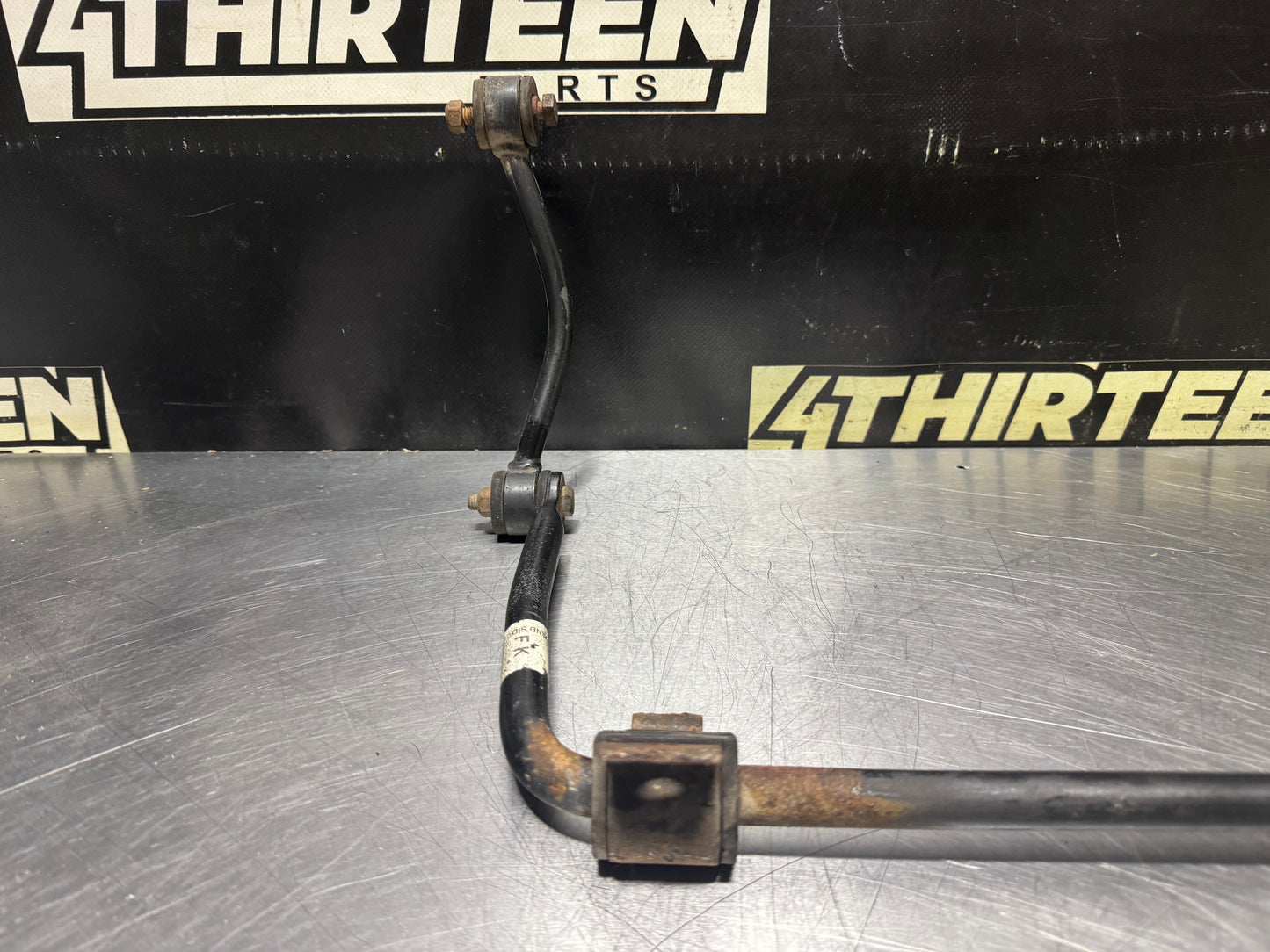 04-06 PONTIAC GTO REAR STABILIZER SWAY BAR W/ END LINKS 92048231 OEM #N539