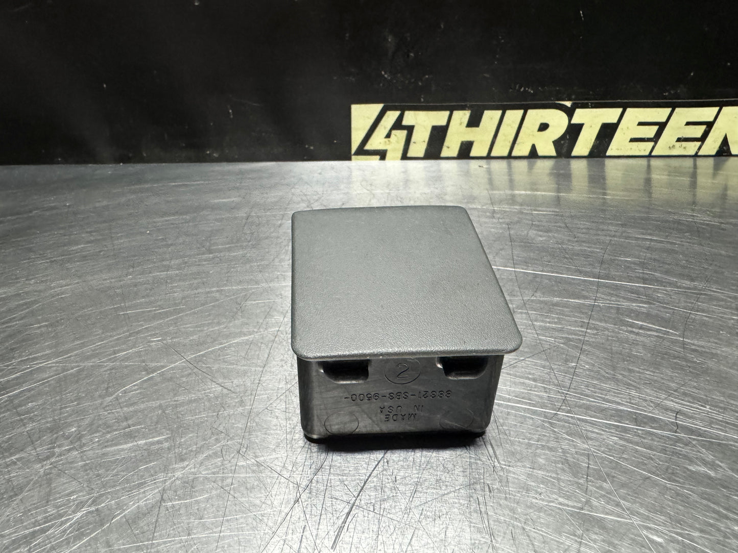 92-95 HONDA CIVIC ARMEST CENTER CONSOLE REAR ASH TRAY 88321-SB3-9500 OEM #N679