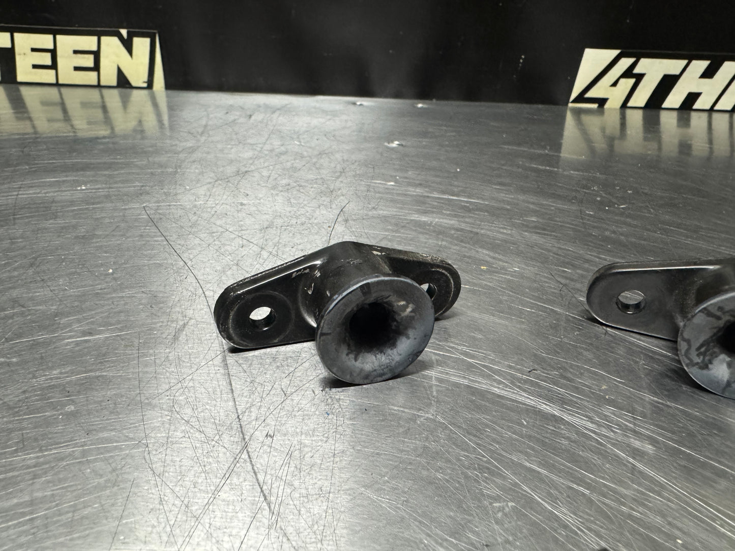 97-04 C5 CORVETTE TARGA TOP MOUNTING BRACKETS OEM #N191