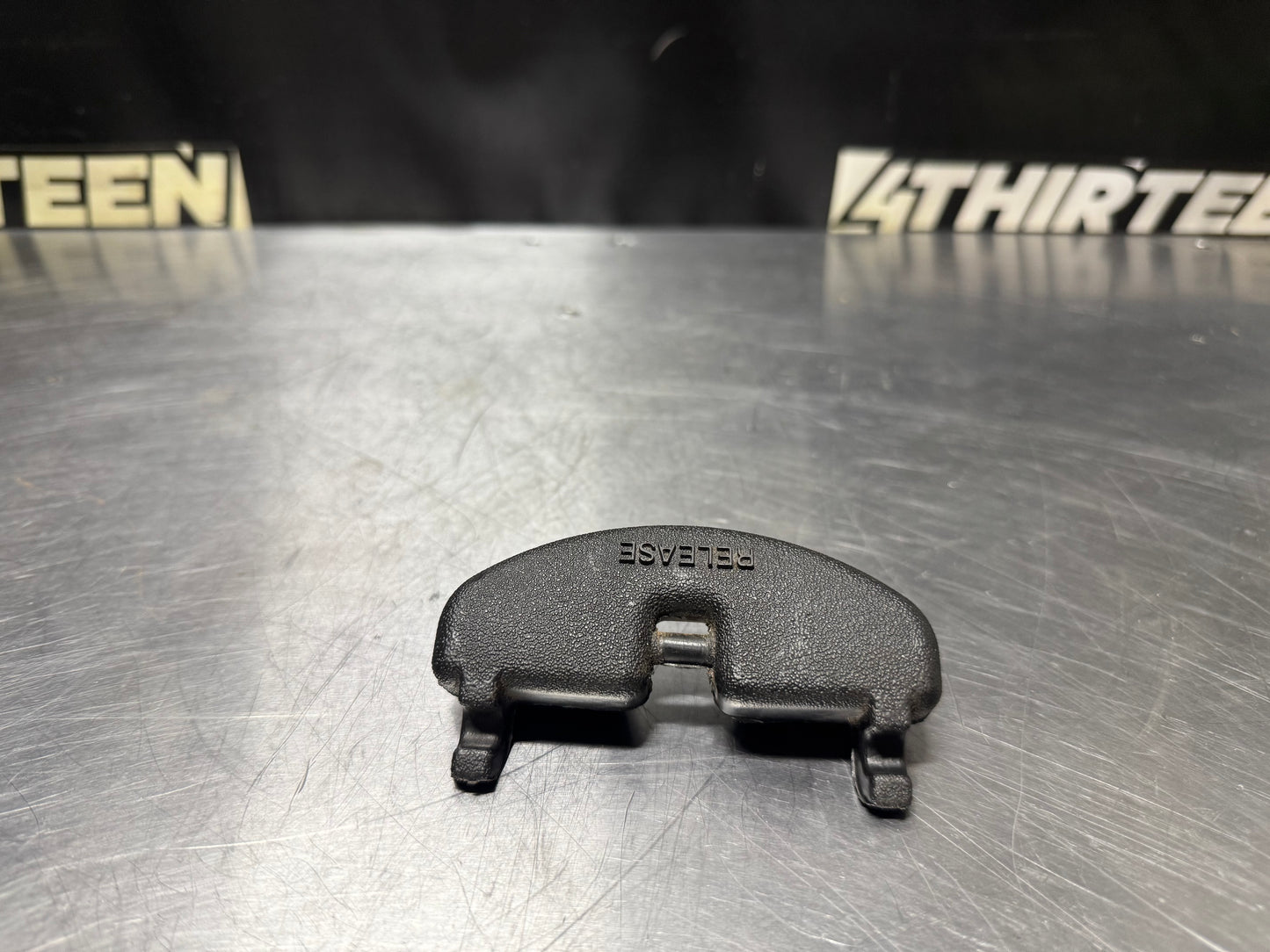 97-04 C5 CORVETTE AIR CLEANER HOUSING STRAP HANDLE OEM #N96