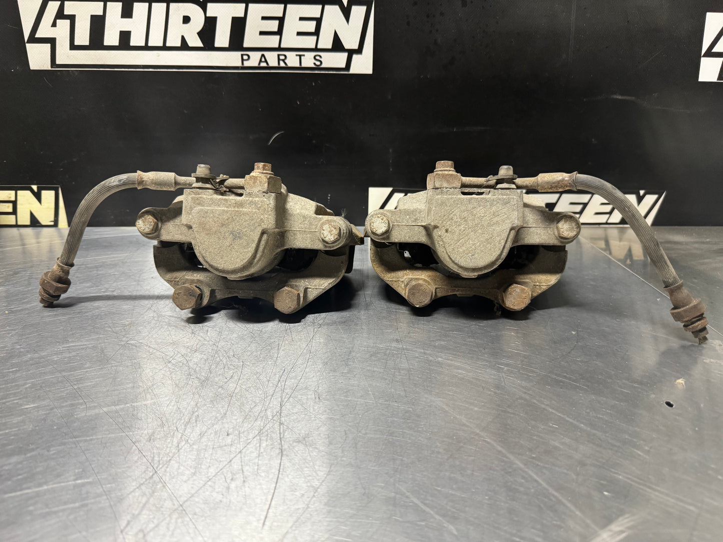 04-06 PONTIAC GTO REAR BRAKE CALIPERS OEM #N83