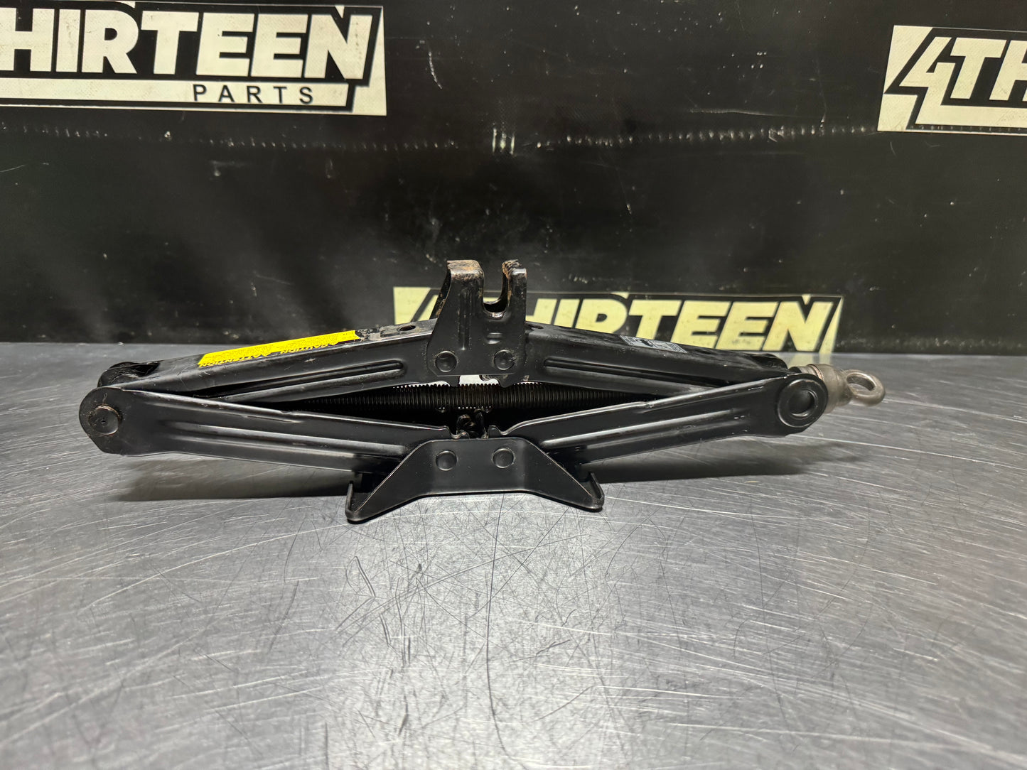 04-09 TOYOTA PRIUS SPARE TIRE EMERGENCY SCISSOR JACK 800KG OEM #N673