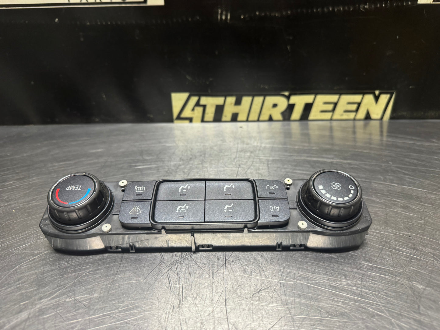 14-18 CHEVY SILVERADO GMC SIERRA CLIMATE CONTROL UNIT 84164475 OEM #N599