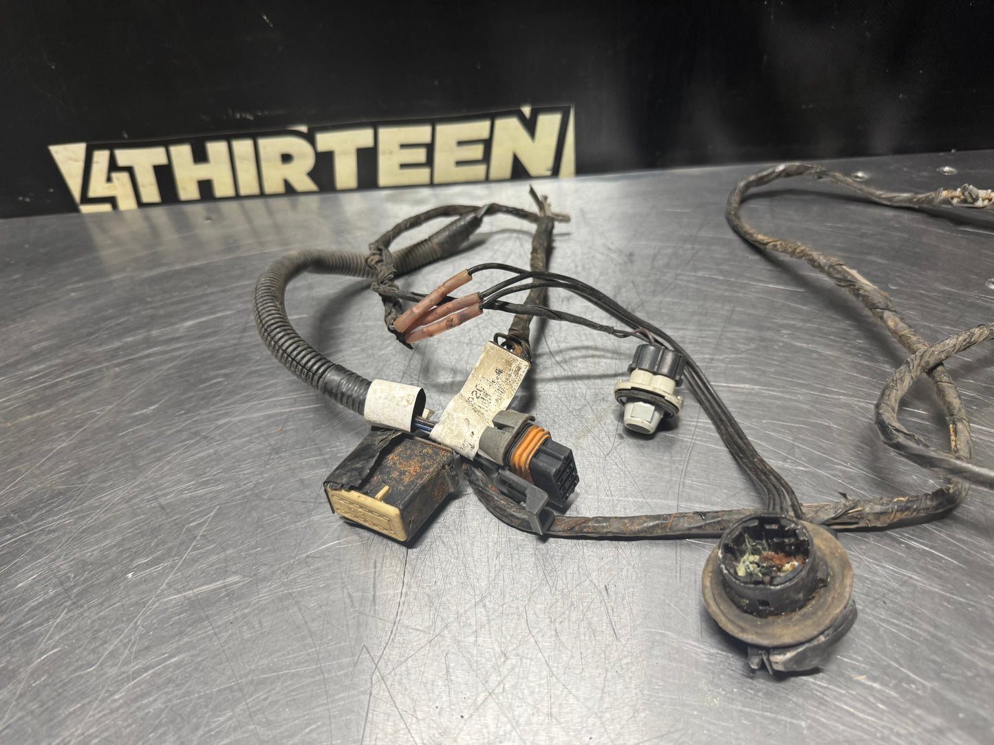 1997-2004 CORVETTE C5 USED OEM FRONT BUMPER HARNESS #N215
