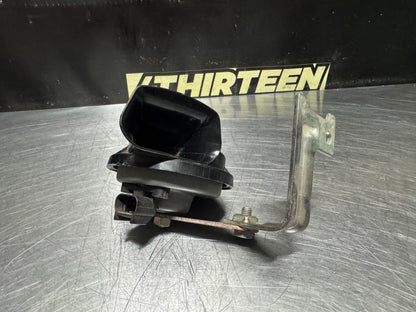 04-06 PONTIAC GTO LH DRIVER SIDE HORN OEM #N683