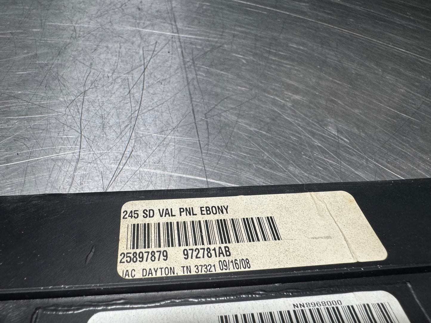 05-13 C6 CORVETTE RH PASSENGER FLOOR CONSOLE TRIM COVER PANEL 25897879 OEM #N597