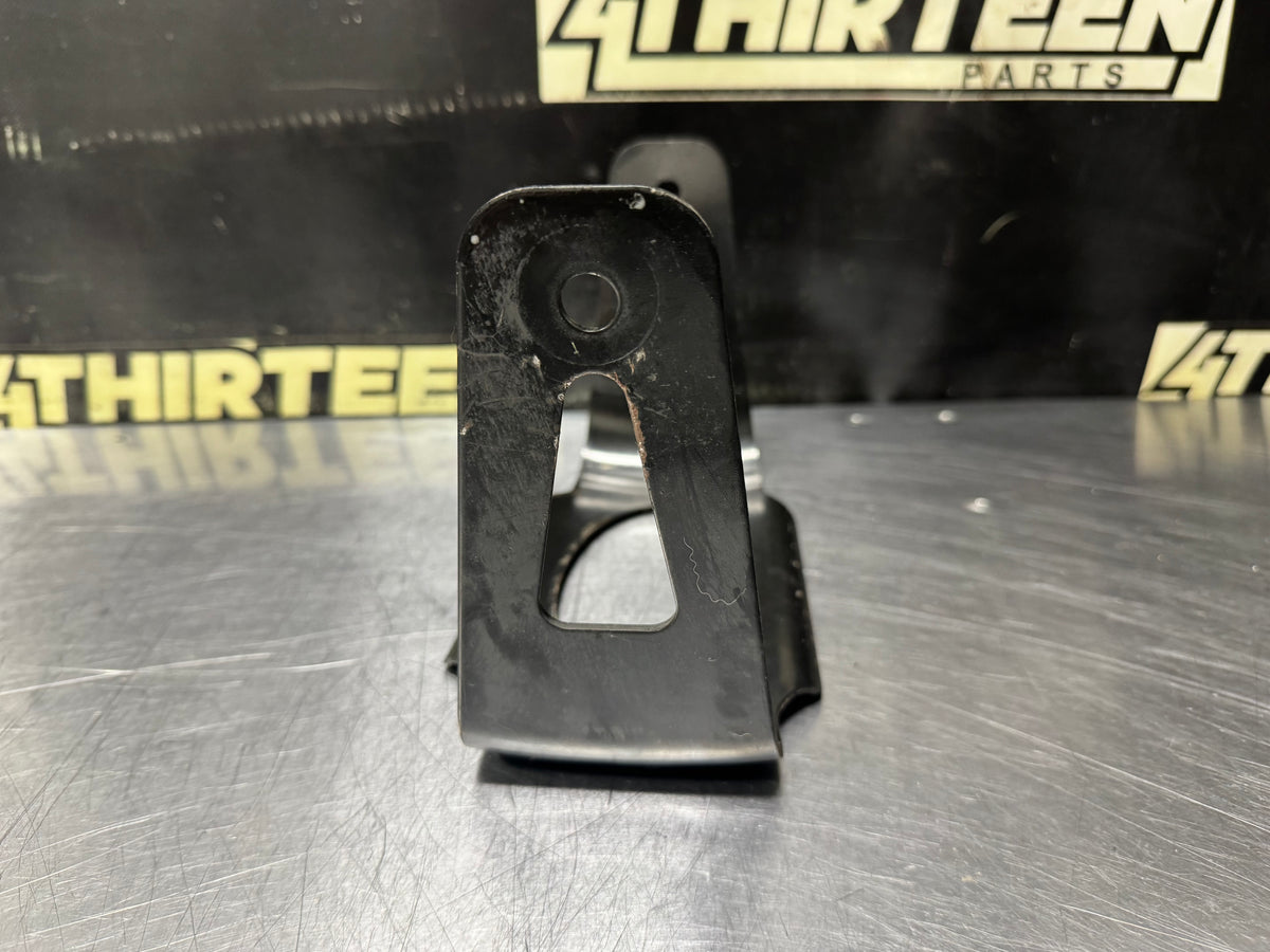 07-17 HARLEY DAVIDSON VROD FUEL TANK MOUNT BRACKET 60970-07 OEM #N895
