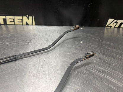 04-06 PONTIAC GTO WINDSHIELD WIPER ARMS OEM #N307