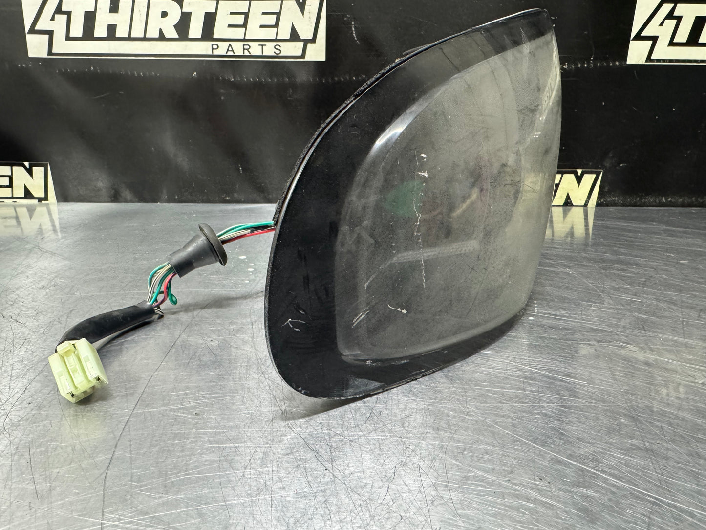 2004 PONTIAC GTO LH DRIVER REAR TAIL LIGHT #N636