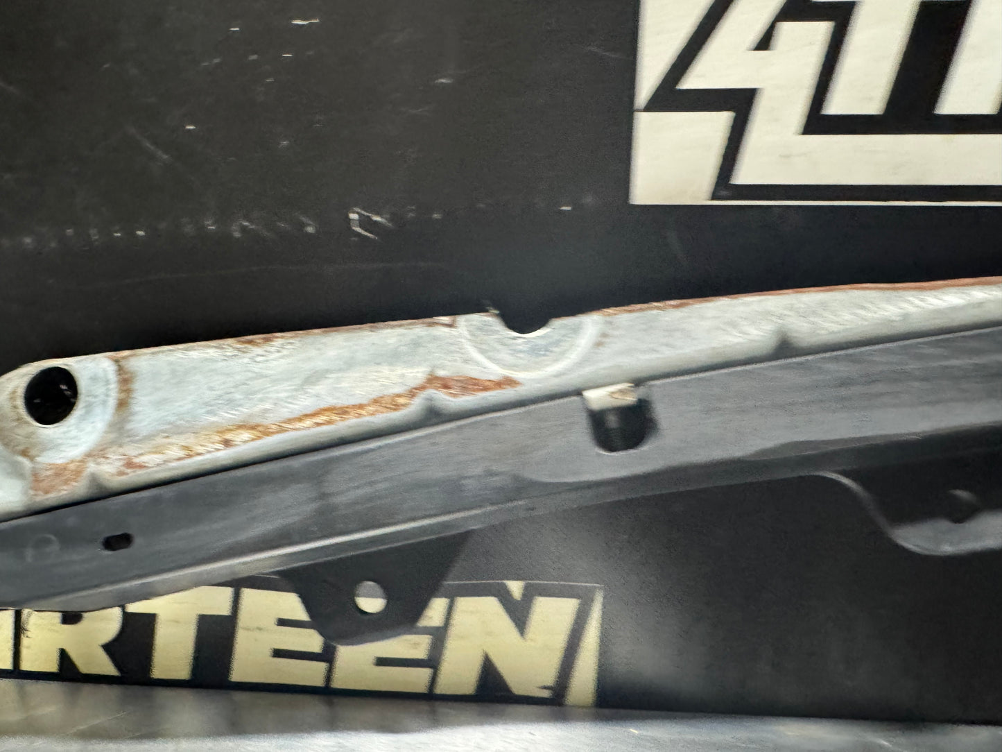 1997-2004 C5 CORVETTE USED OEM FRONT BUMPER FASCIA RETAINER 10256973 #N104