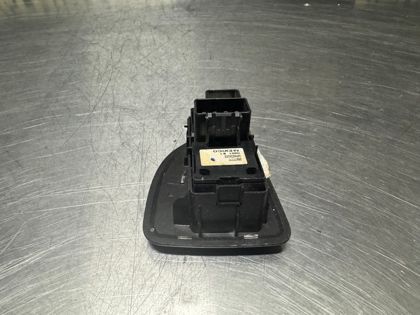 07-13 CHEVY SILVERADO LH DRIVER REAR WINDOW SWITCH 25995483 OEM #N359