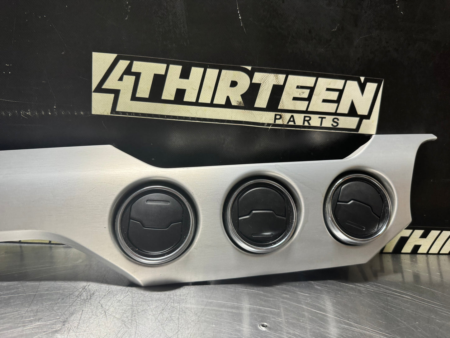 2017 FORD MUSTANG GT CENTER DASH TRIM WITH VENTS FR3B-63044A92 #766