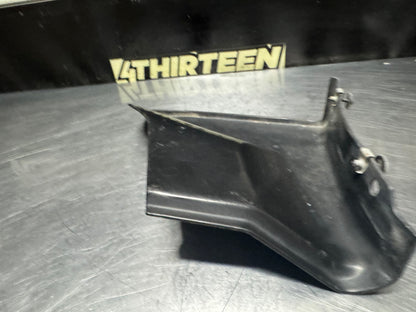1997-2004 C5 CORVETTE FENDER INSERT RH PASSENGER SIDE RH 10289552 #N483