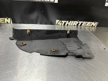 1997-2004 C5 CORVETTE RH PASSENGER SPLASH SHIELD 10275466 USED OEM #N198