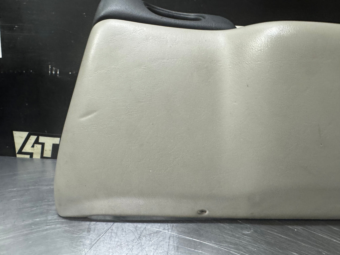 1997 - 2004 CORVETTE C5 OEM KNEE BOLSTER 10281976 TAN OEM #K14
