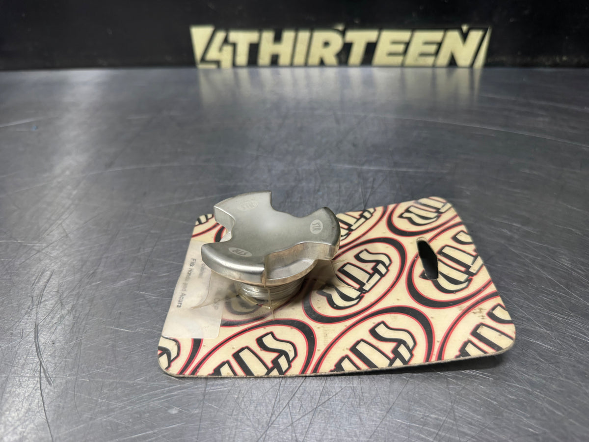 HONDA / ACURA STR BLADE OIL CAP OC0100 NEW OLD STOCK DISCONTINUED #N927