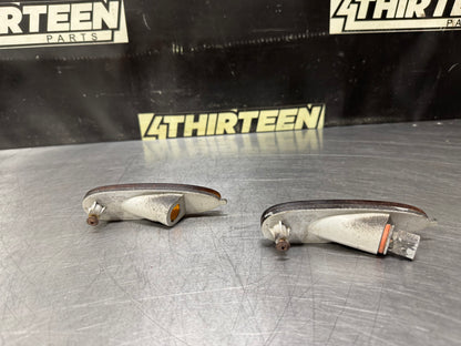 04-06 PONTIAC GTO FRONT BUMPER SIDE MARKERS OEM #N709