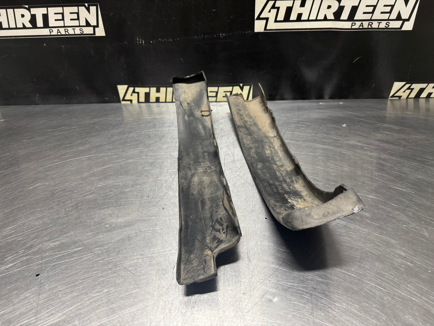 97-04 C5 CORVETTE LH RH FRONT BUMPER LOWER VALENCE SET OEM #N286