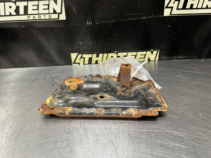 04-06 PONTIAC GTO BATTERY TRAY OEM #N712
