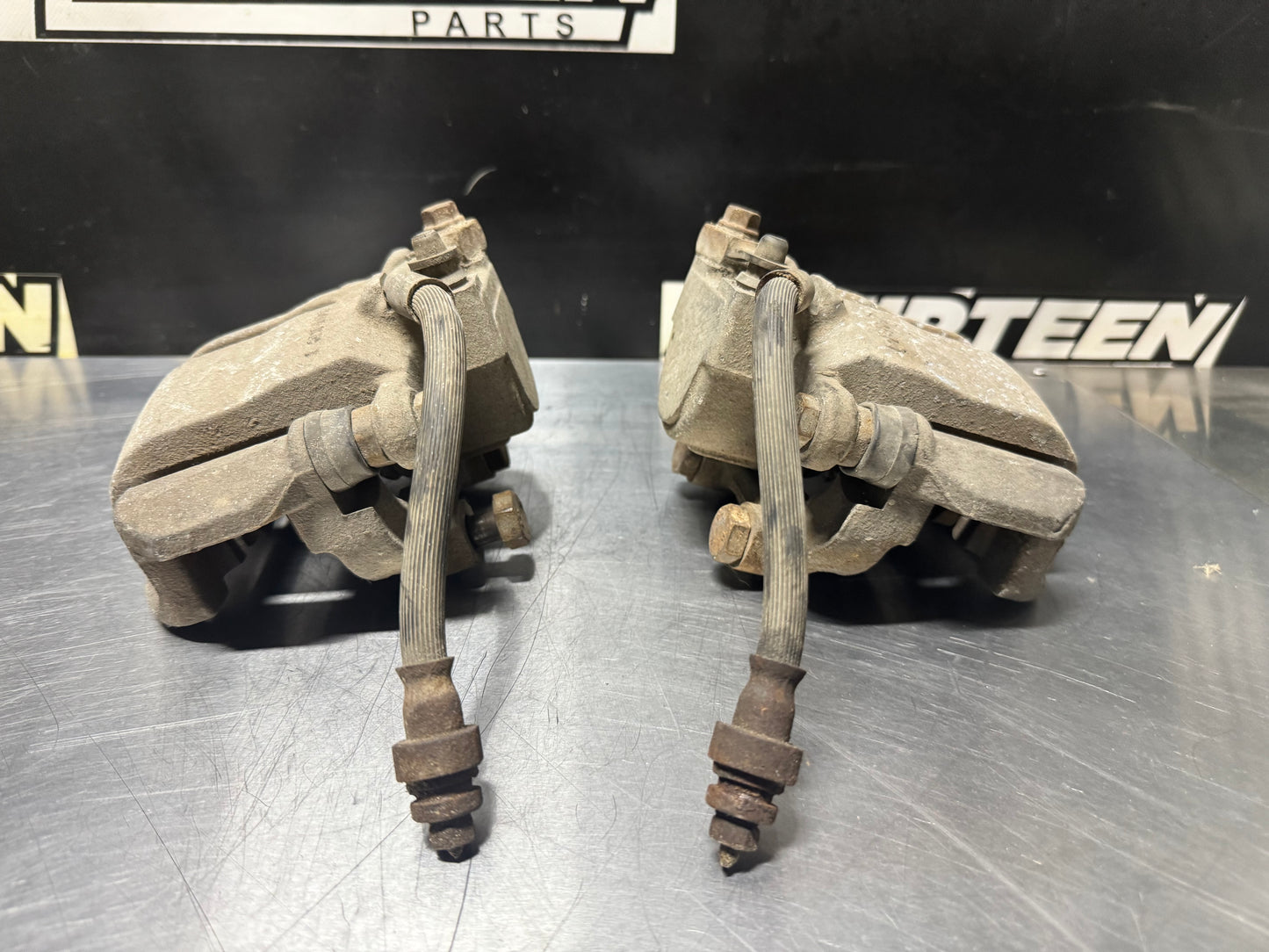 04-06 PONTIAC GTO REAR BRAKE CALIPERS OEM #N83