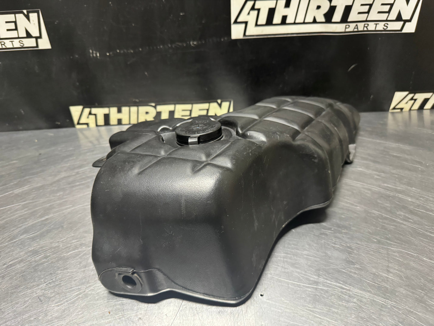 97-04 C5 CORVETTE WINDSHIELD WASHER FLUID RESERVOIR OEM 22154852 USED #N292