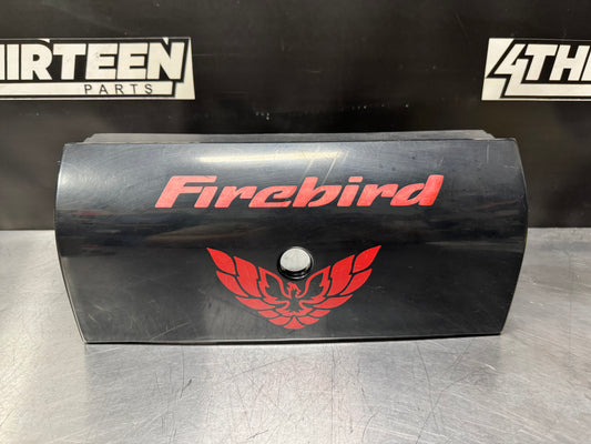 93-02 PONTIAC FIREBIRD REAR TAIL LIGHT CENTER FILLER PANEL GM 16516876 #L267