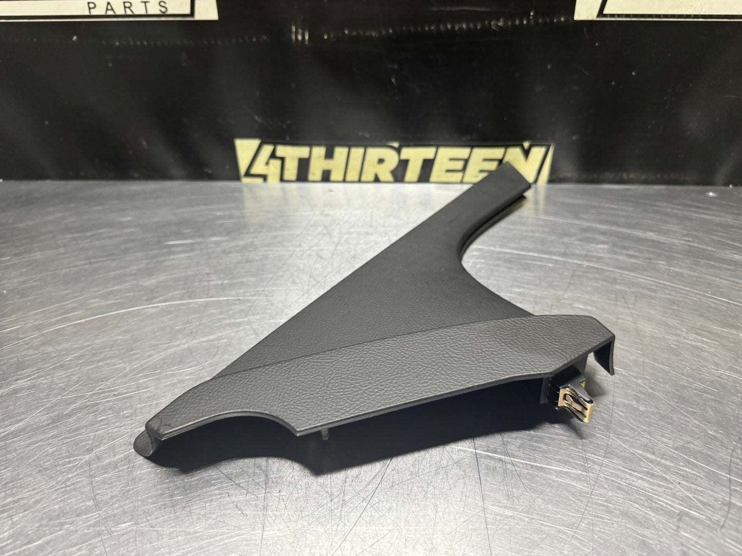 05-13 C6 CORVETTE RH PASSENGER FLOOR CONSOLE TRIM COVER PANEL 25897879 OEM #N597