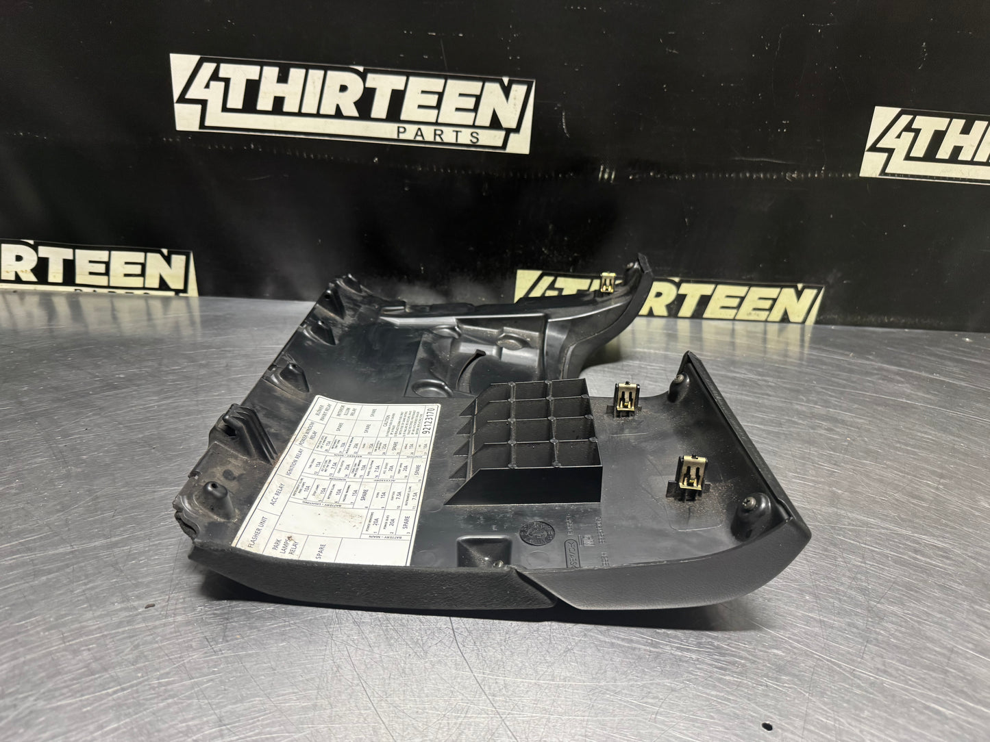 04 - 06 PONTIAC GTO KNEE BOLSTER BLCK OEM 92123170 #N687