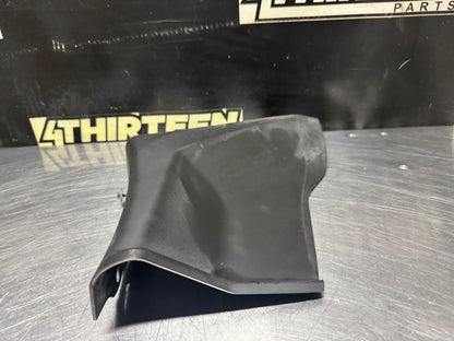 1997-2004 C5 CORVETTE FENDER INSERT RH PASSENGER SIDE RH 10289552 #N483