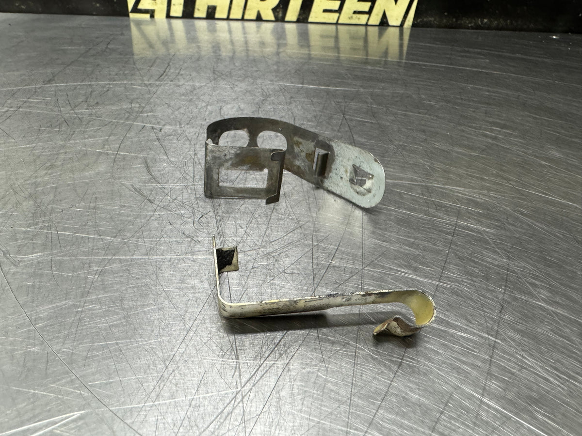 97-04 C5 CORVETTE REAR DIFFERENTIAL HARNESS BRACKETS OEM #N962