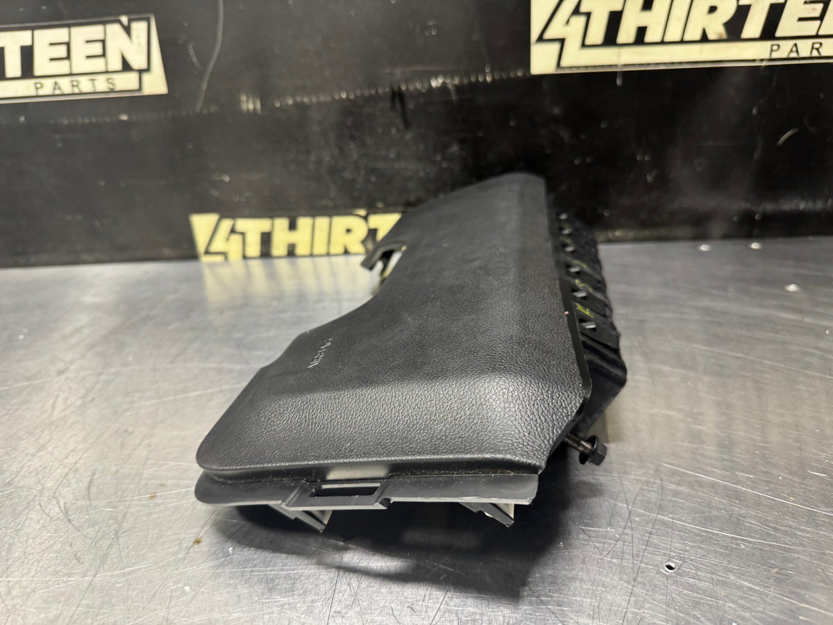 18-20 FORD MUSTANG GT DRIVER KNEE AIR BAG JR3B-C699D91-AE3ZHE OEM #V83