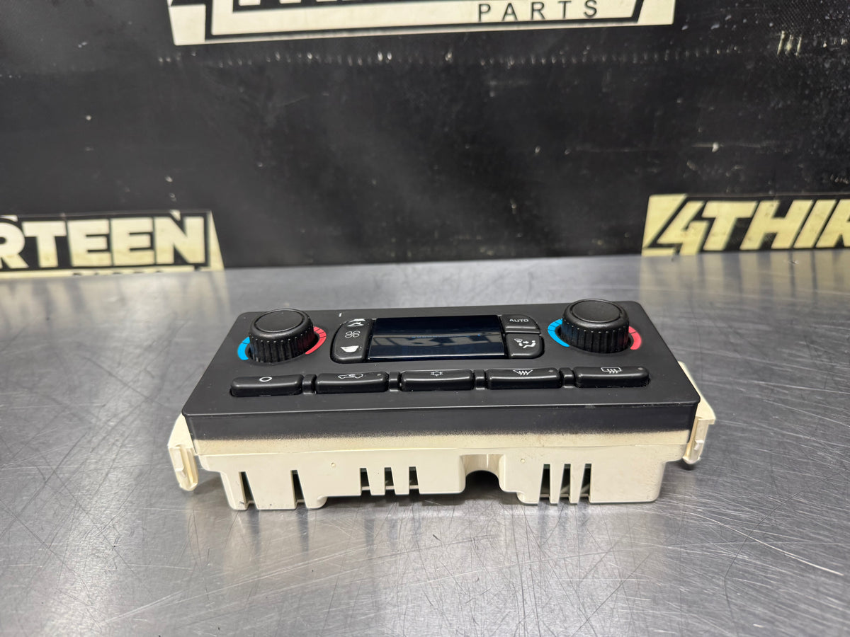 03-06 CHEVROLET SILVERADO CLIMATE CONTROL MODULE 10367041 OEM #N984