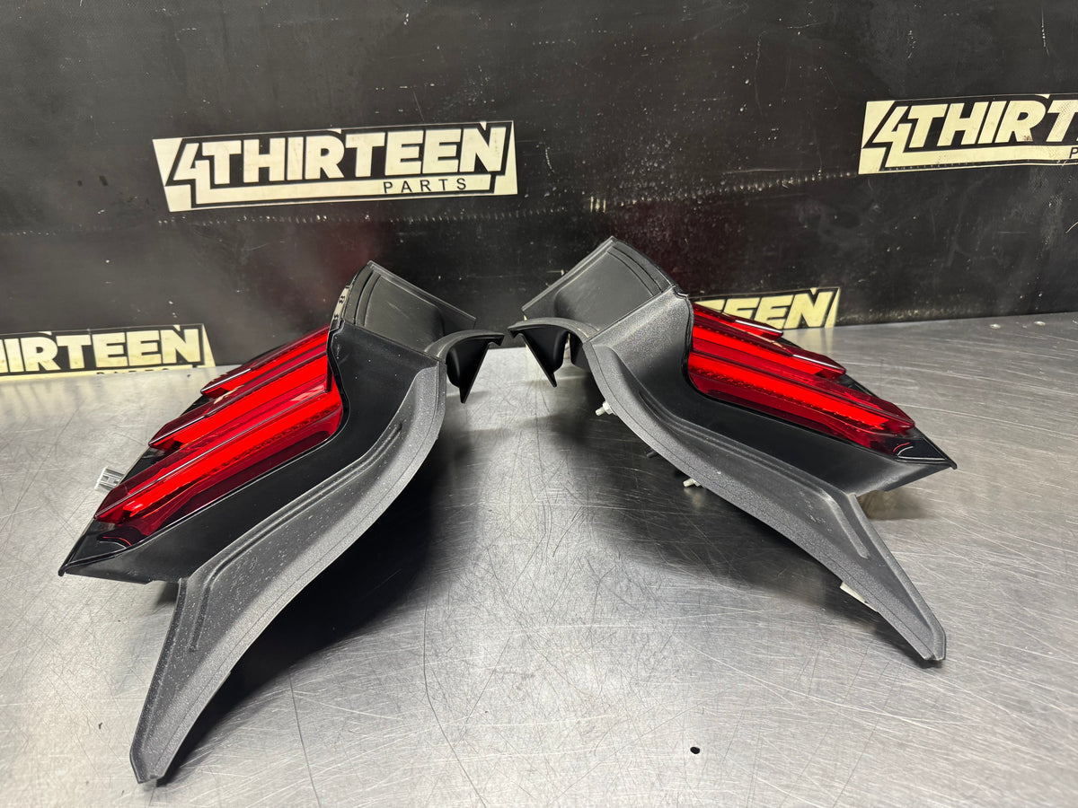 15-17 MUSTANG GT TAIL LIGHTS LH RH DRIVER AND PASSENGER SIDE OEM #N976